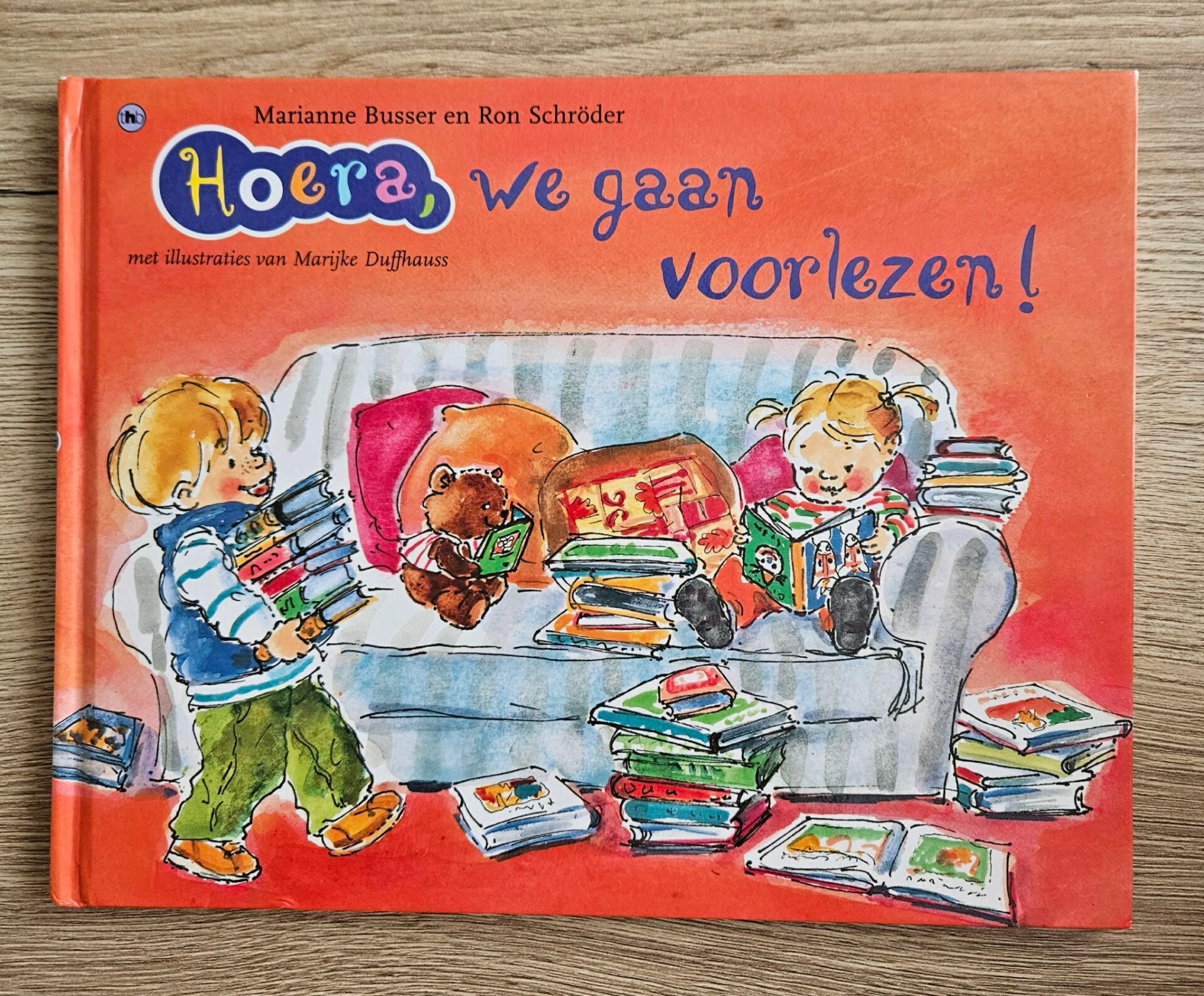 Marianne Busser & Ron Schröder - Hoera, we gaan voorlezen