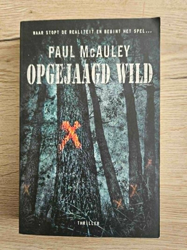 Paul MacAuley - Opgejaagd wild