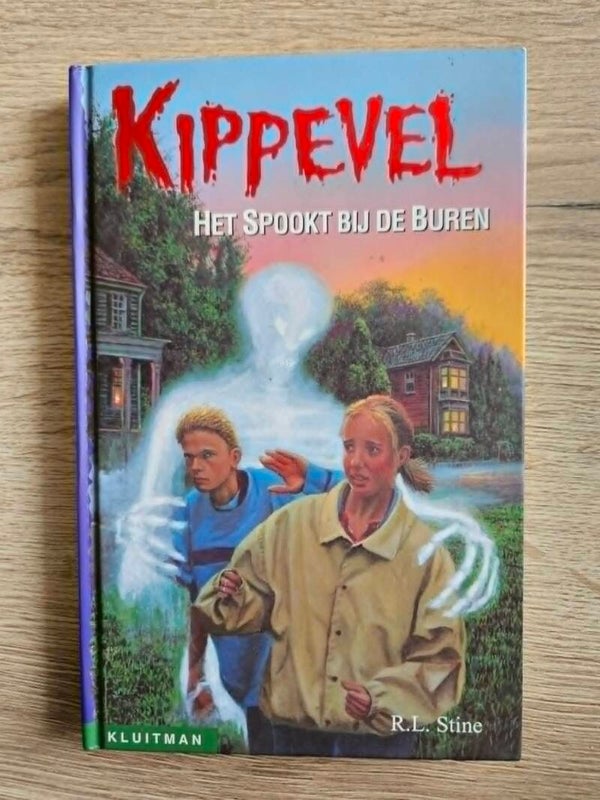 R.L. Stine - Het spookt bij de buren