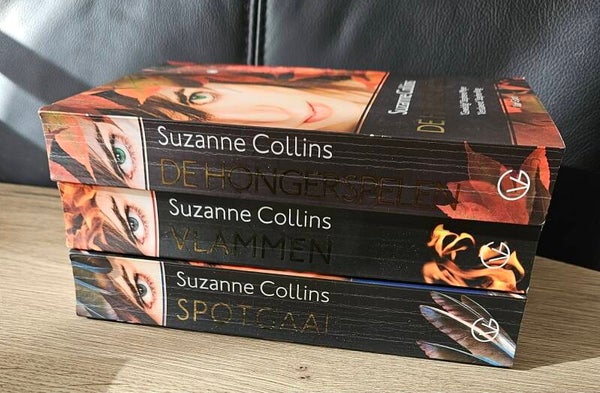 Suzanne Collins - De hongerspelen triologie