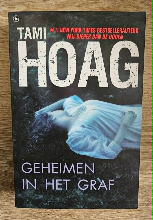 Tami Hoag - Geheimen in het graf