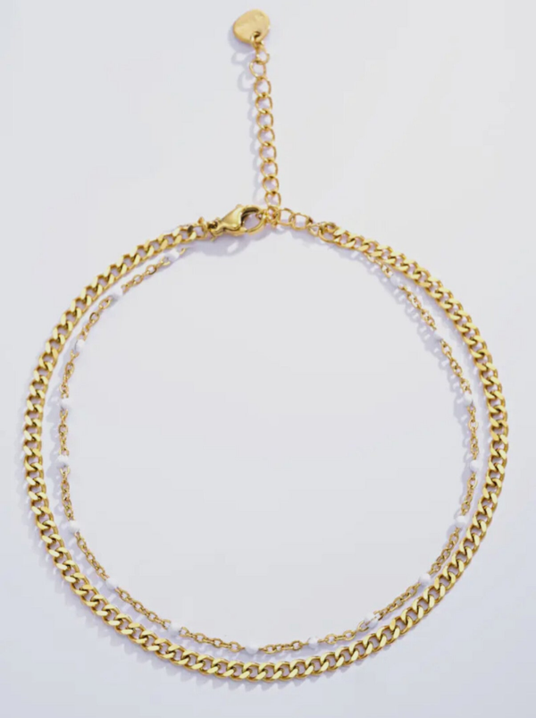 Chaîne de cheville double dorée – Perles fines