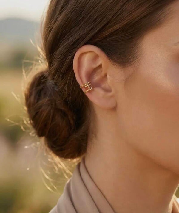 Earcuff fleur d’or – Acier inoxydable (sans perçage)