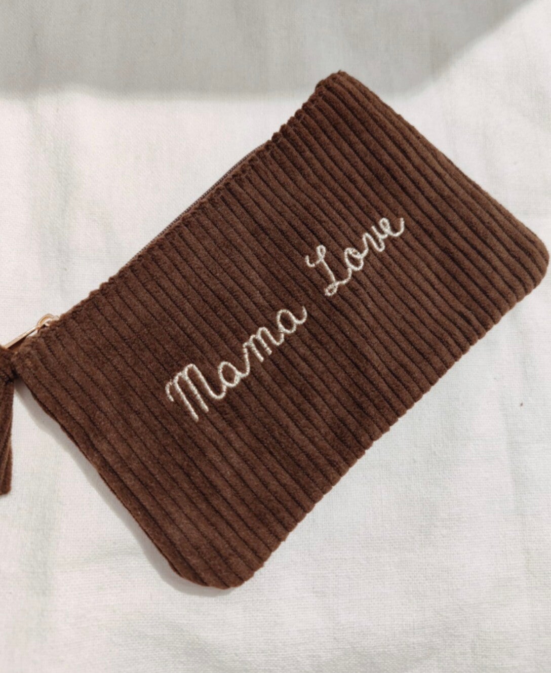 Pochette côtelé Mama, love marron foncé 🤎