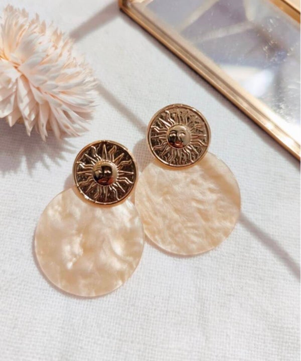 Boucles d’oreilles, soleil, jaune doré ☀️