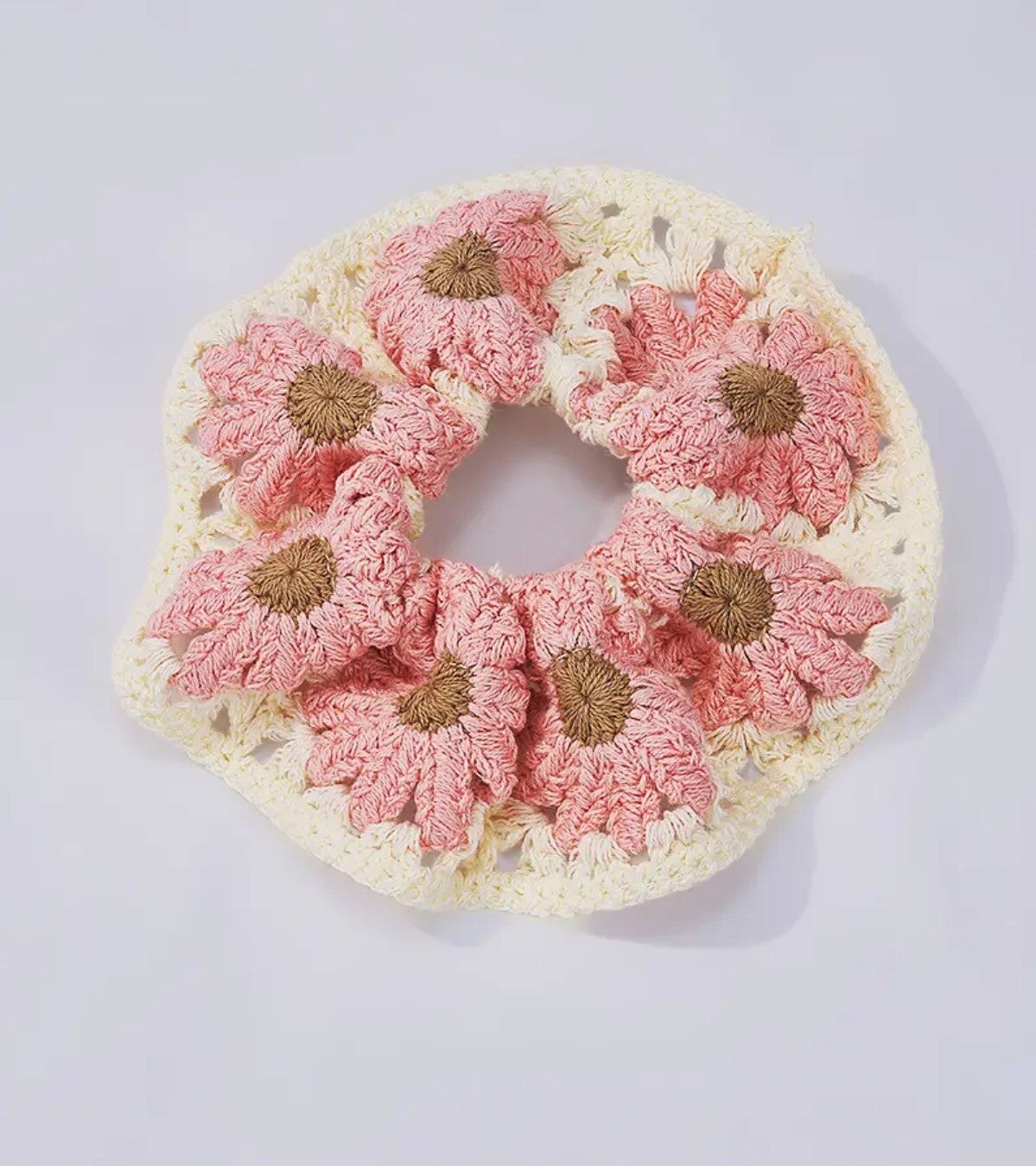 Chouchou au crochet, écru et fleurs rose🌷