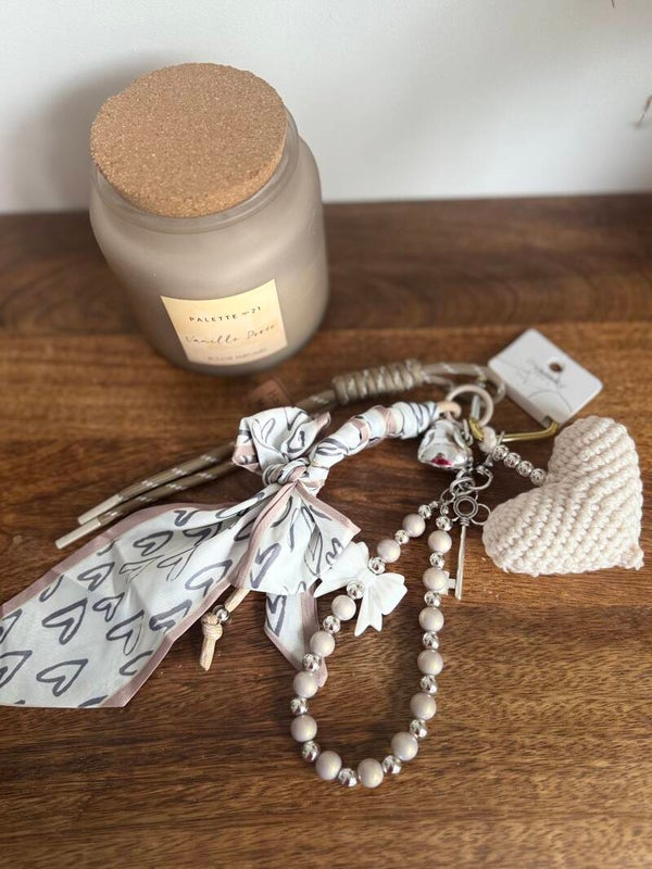 Gri-Gri modulable– Charms cœur, clé & foulard élégant