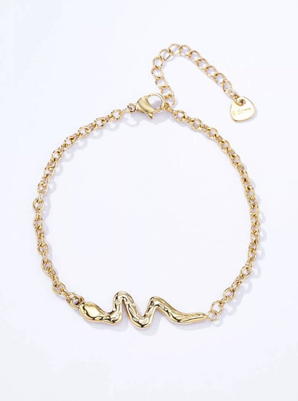 🐍 Bracelet Serpent Doré – Puissance & Raffinement