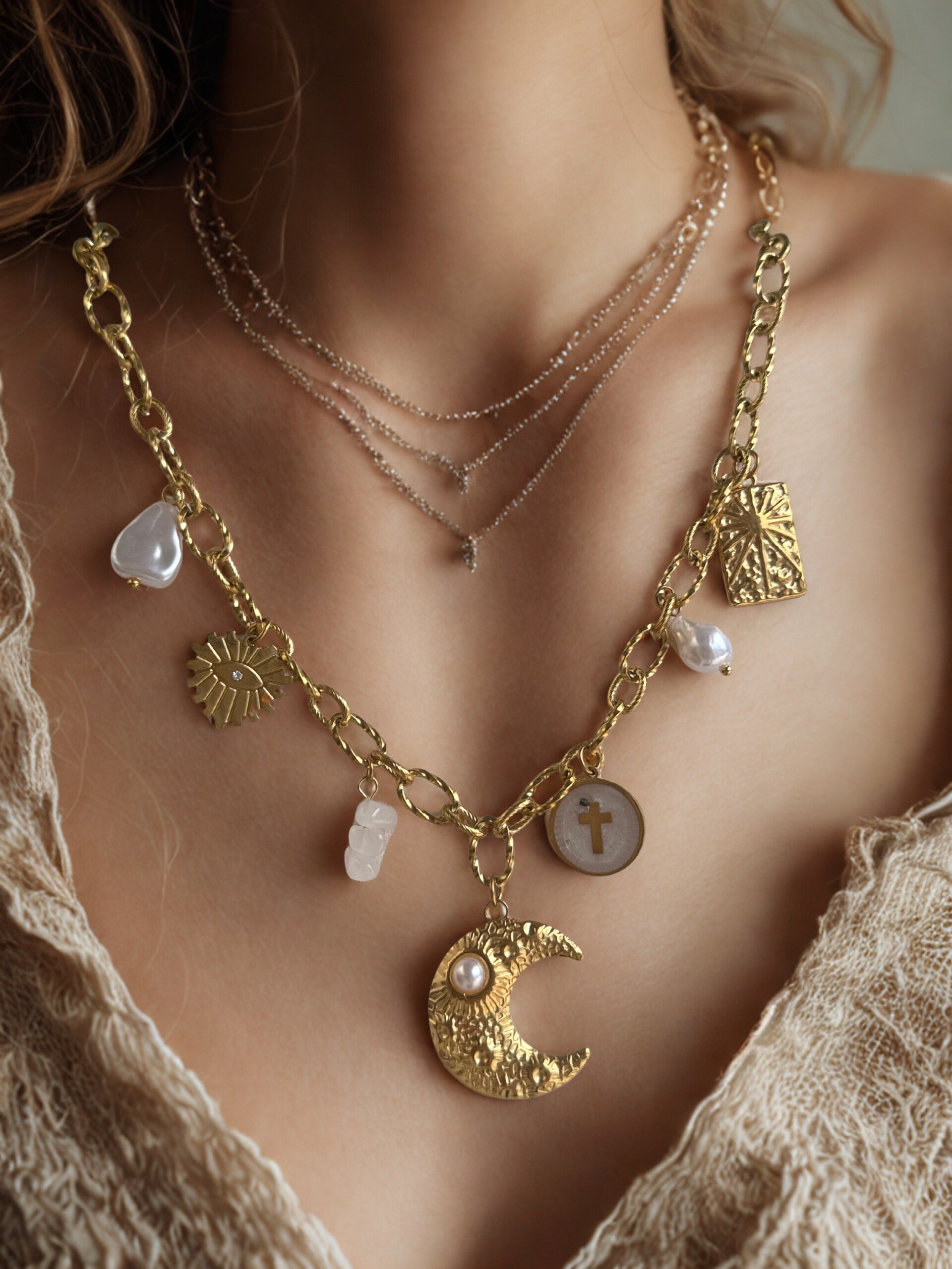 Collier pendentif lune & croix - acier inoxydable