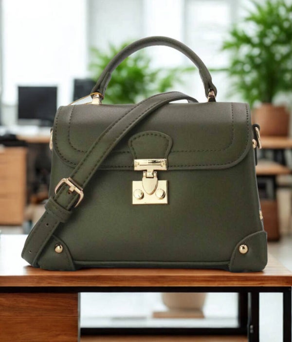 Petit sac carré kaki – Élégance compacte et pratique