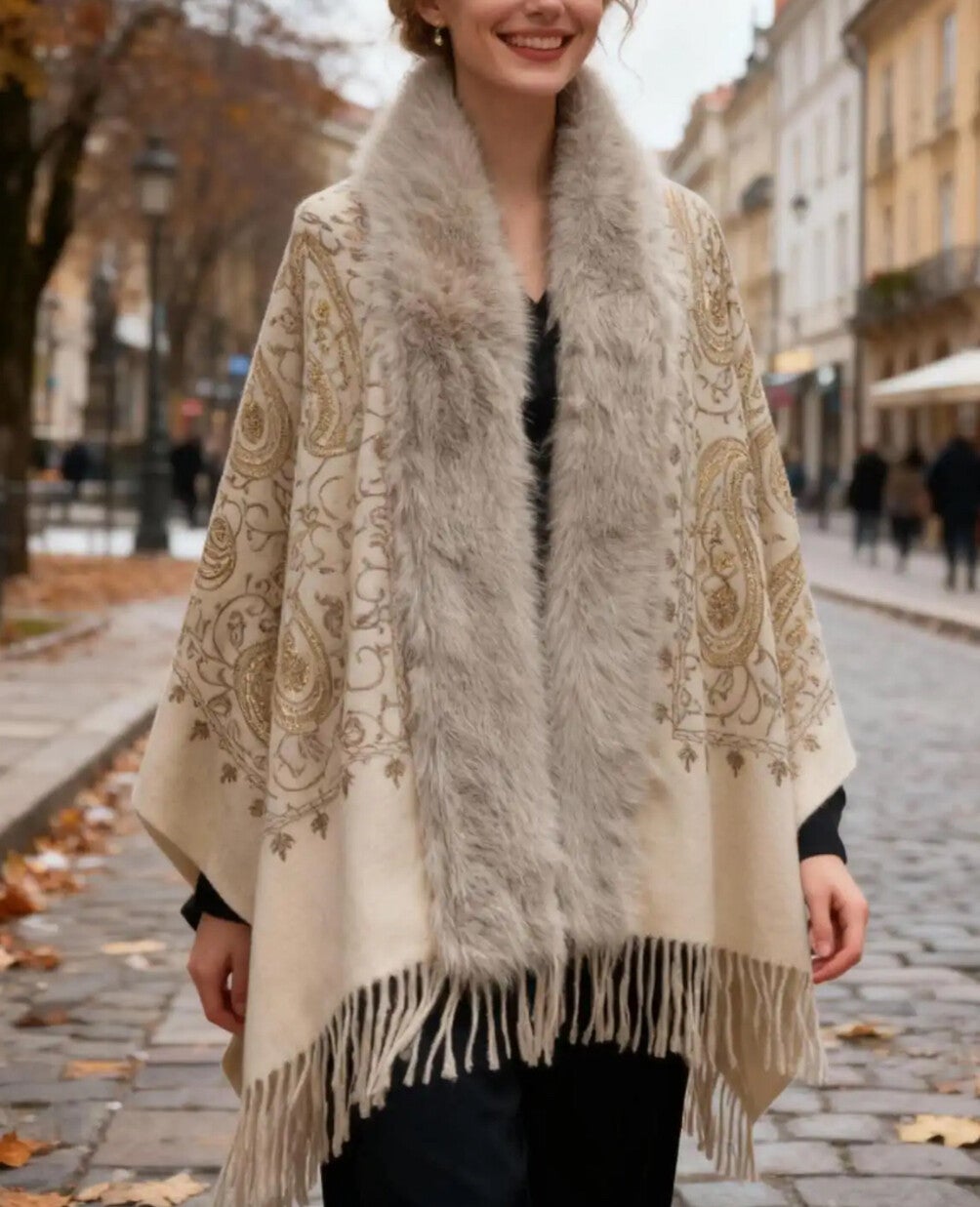 Poncho Cape à fourrure femme