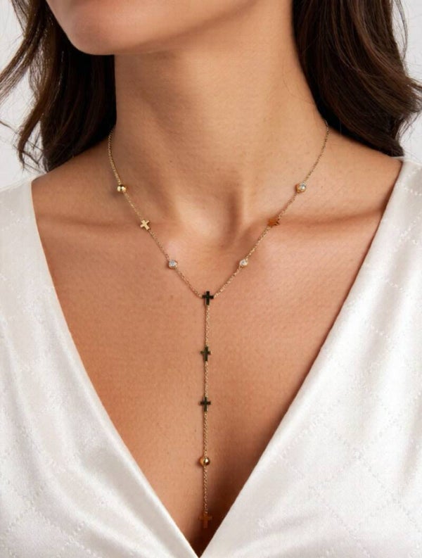 ✨ Collier tendance en acier inoxydable avec croix et strass ✨