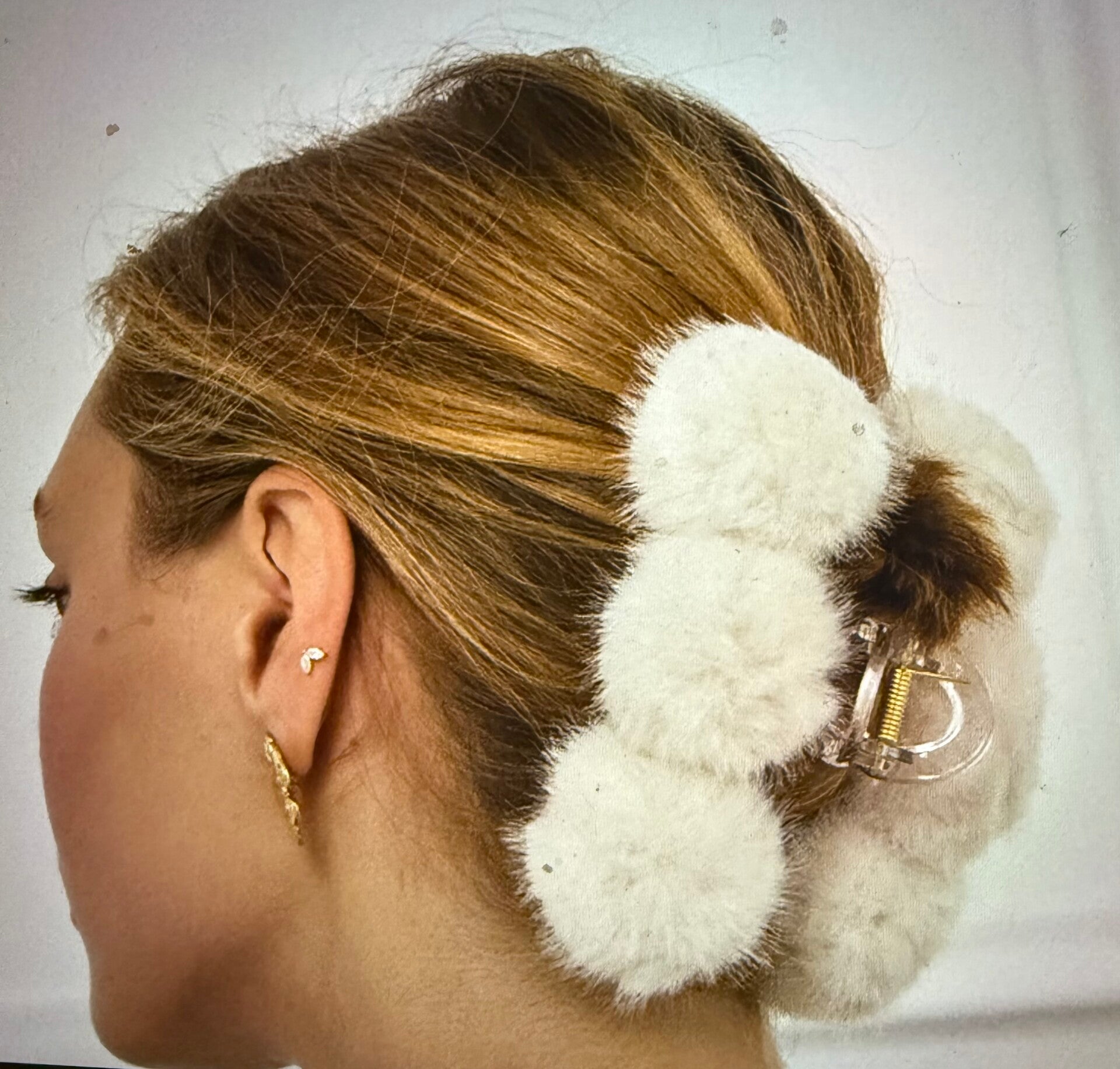 Pince à cheveux fausse fourrure