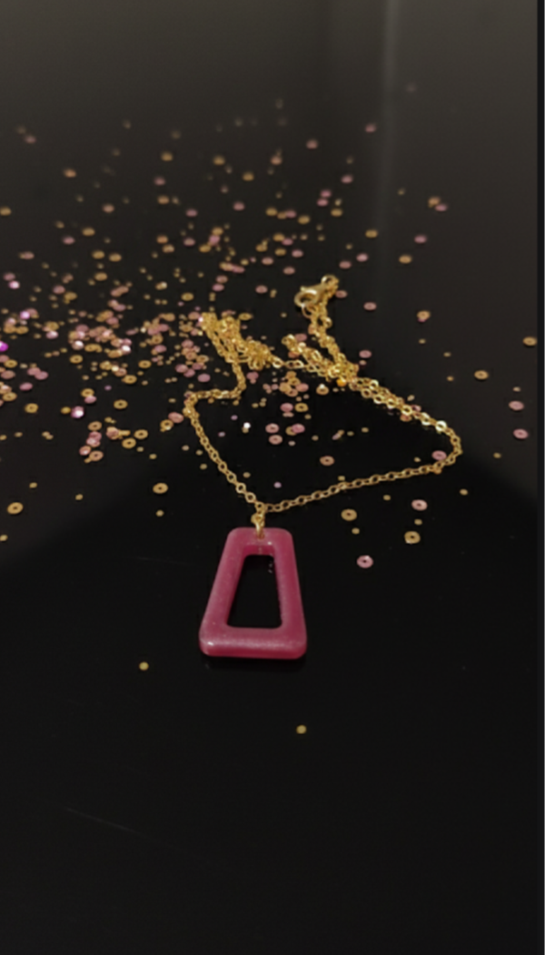 Łańcuszek z zawieszką nr 35