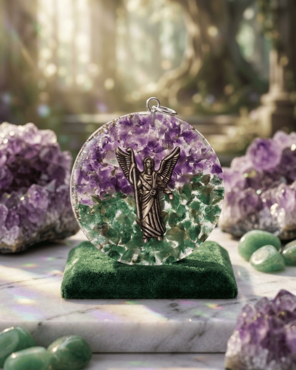 Ciondolo in Orgonite Arcangelo Raffaele: Protezione, Salute ed Equilibrio Energetico