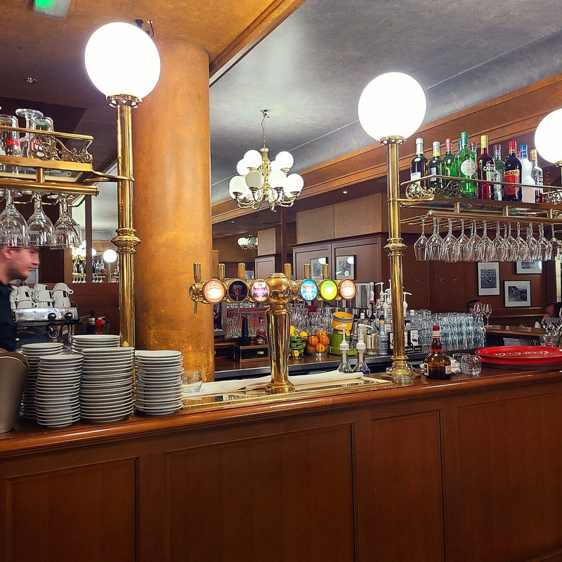 Sortir à Orléans _ restaurant la chancellerie _ bar.jpg