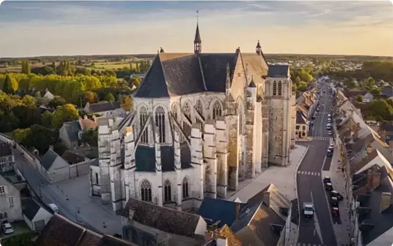 Photo de la ville de Clery-Saint-Andre sur le site www.sortiraorleans.fr 