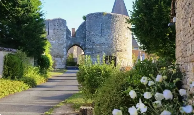 Photo de la ville de Yevre-le-Chatel sur le site Sortir a Orleans 
