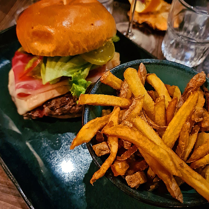 Sortir à Orléans _ restaurant Blend _ burger.jpg