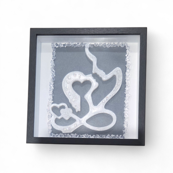Forever Infinity Kiss Silouhette – Resin Wedding Frame