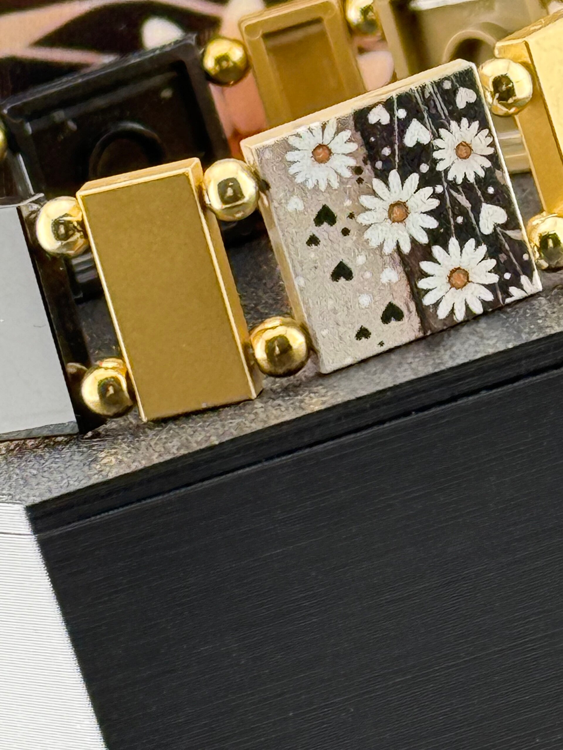 Bracelet femme fleurs noir et doré fait main — LeKlic en briques LEGO®