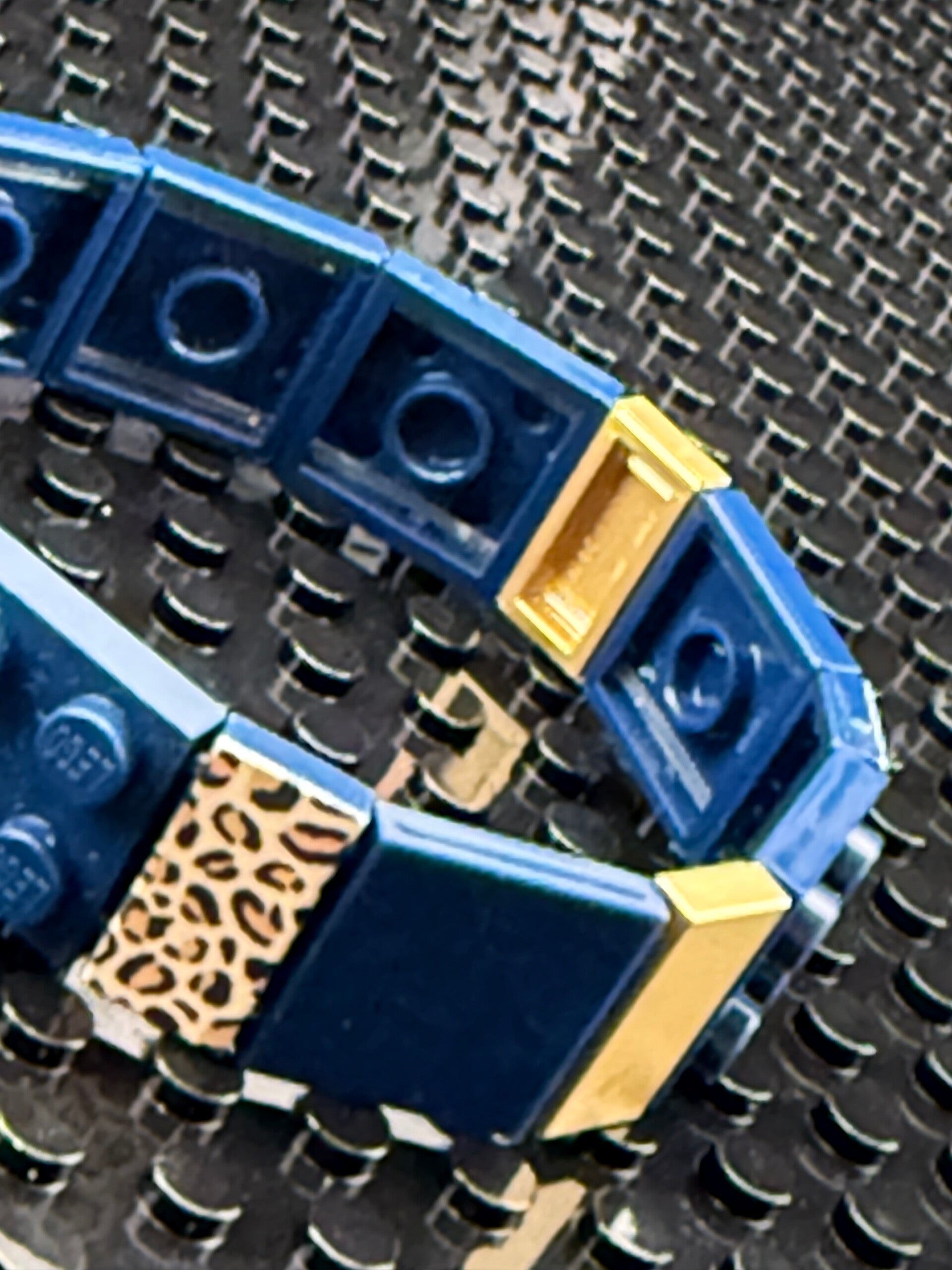 Bracelet bleu femme léopard briques LEGO fait main France