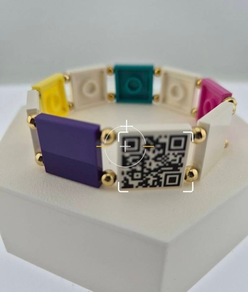 bracelet-qr-code-auto-entrepreneur-carte-visite-originale-leklic-02-standard.jpg