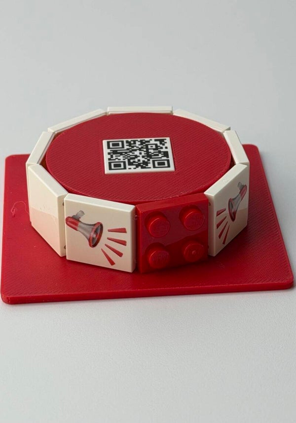 Scan Secours | Bracelet plaques LEGO® sécurité enfant avec QR code