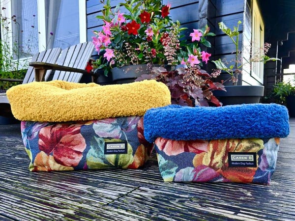 Caren B Premium Snuggle Bucket Indian Summer