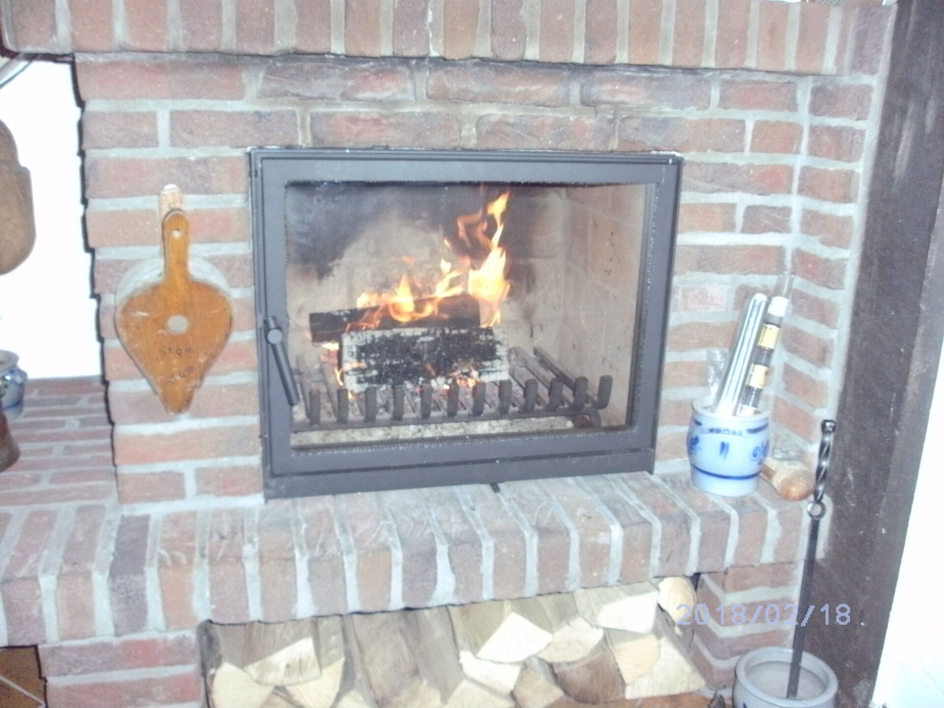 Brandschutz: Glastür auf Mass-Kaminverglasungen