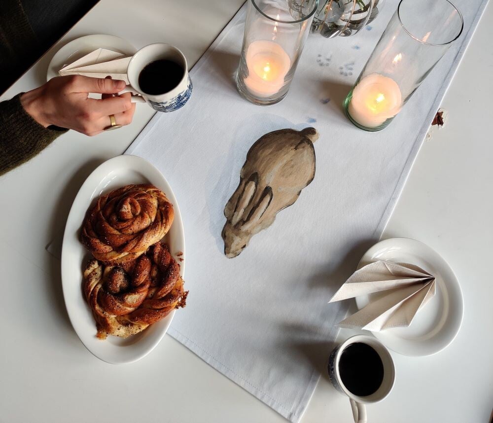 Winter Bunny - Table runner