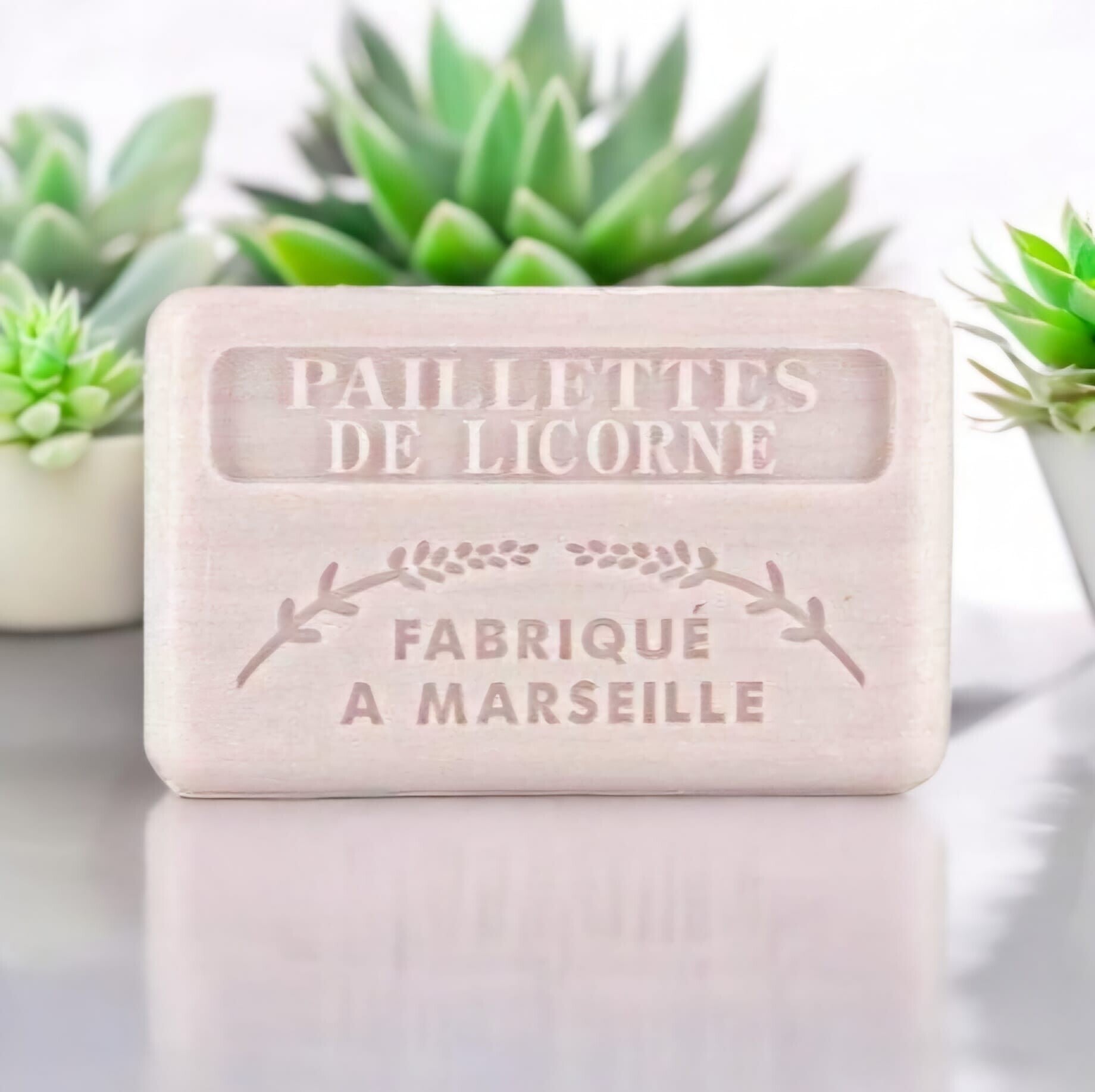 Savonnette paillettes de licorne monoï