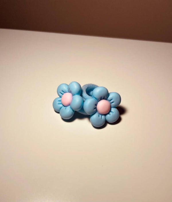Elastiekjes bloem blauw
