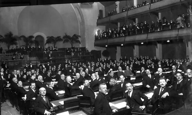 Première réunion à Genève, en 1920, des délégués de la SDN 