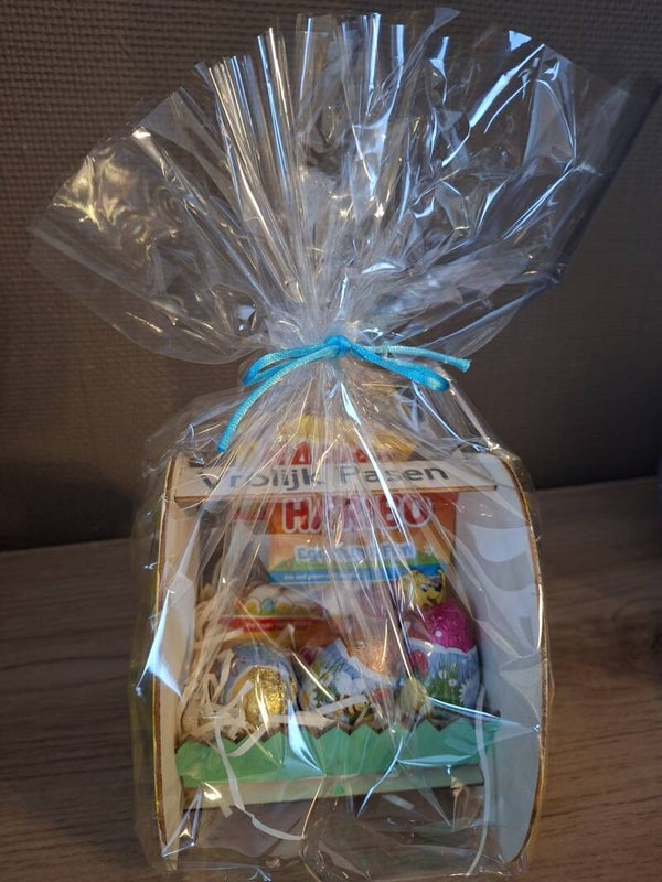 Paasmandje Klein Gevuld met lekkers