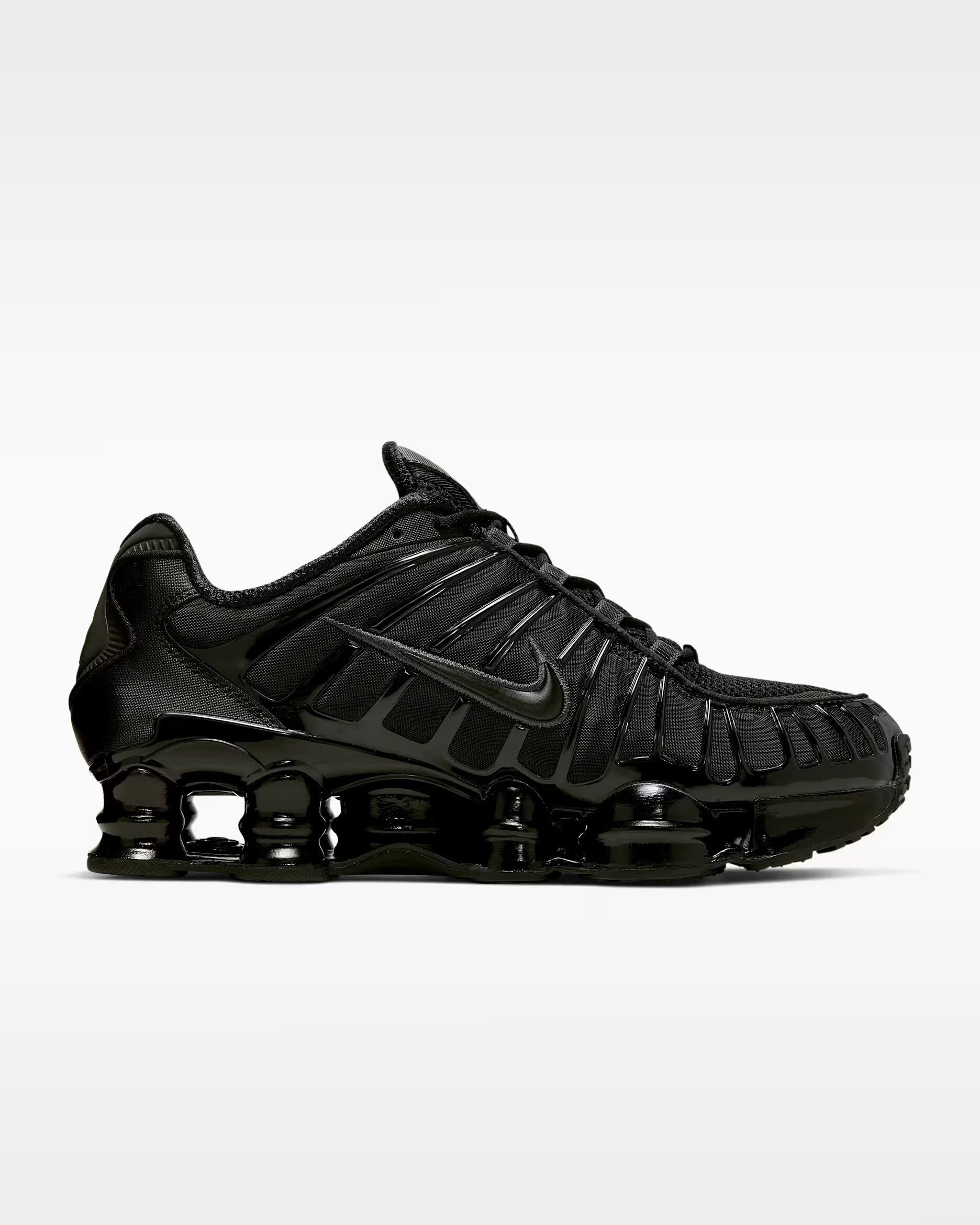 NIKE SHOX