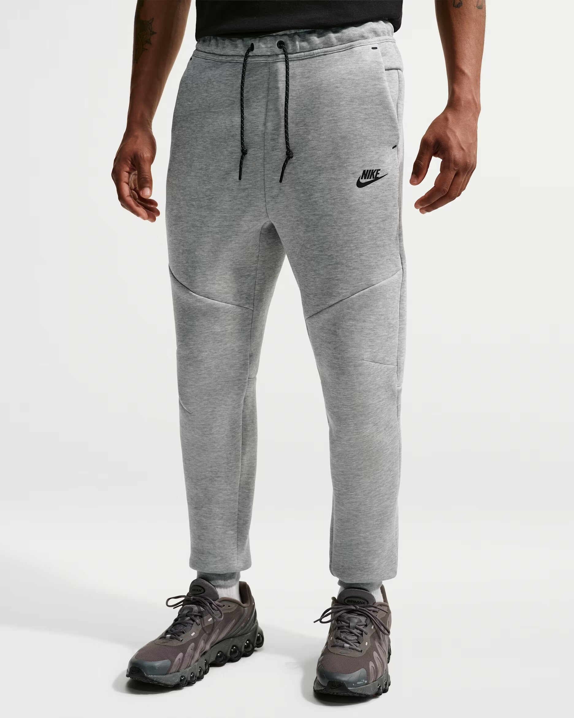 NIKE TECH