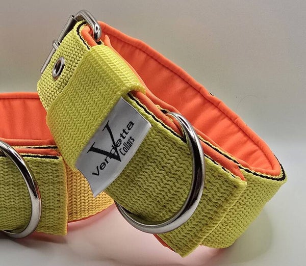 Halsband met voering geel