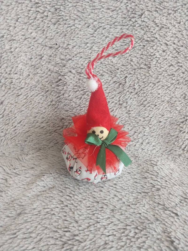 petite poupée a suspendre de noel