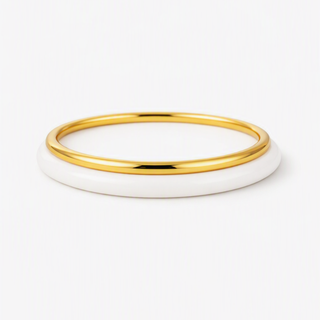 Massief goudkleurige en witte armbanden