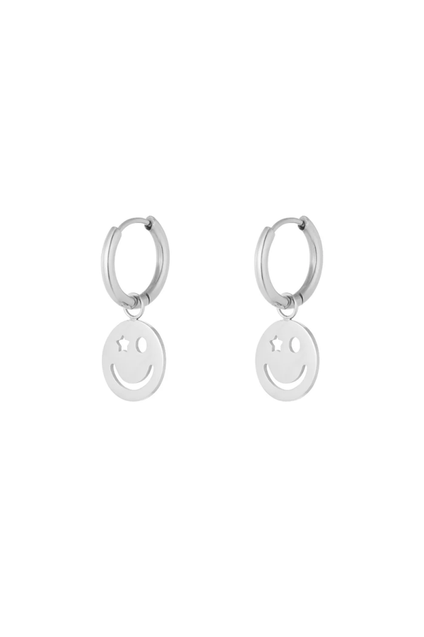Smiley oorbel, Zilver