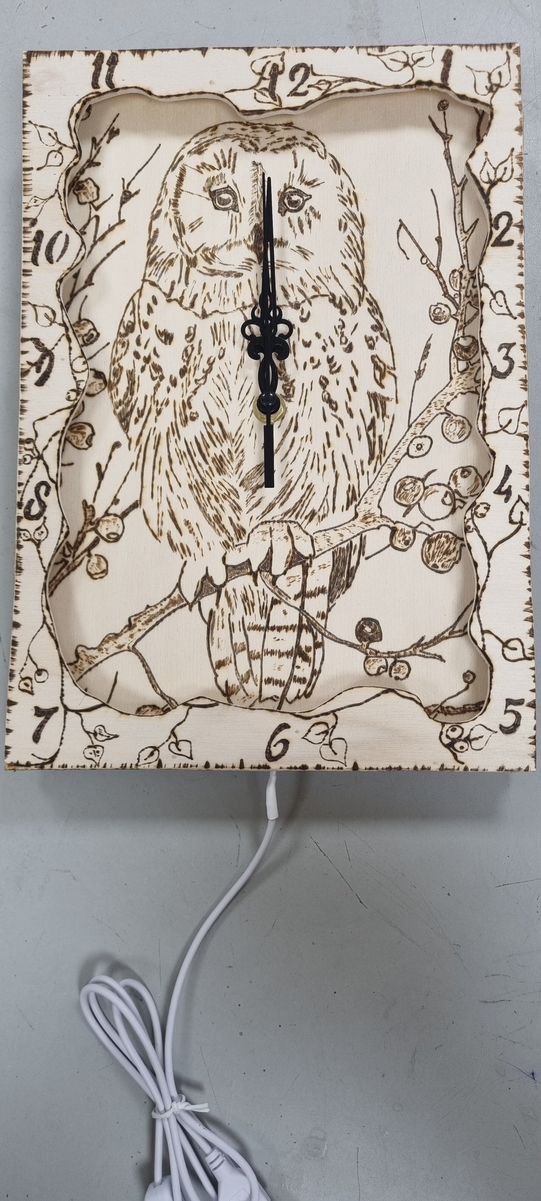 Wanduhr Eule mit Beleuchtung