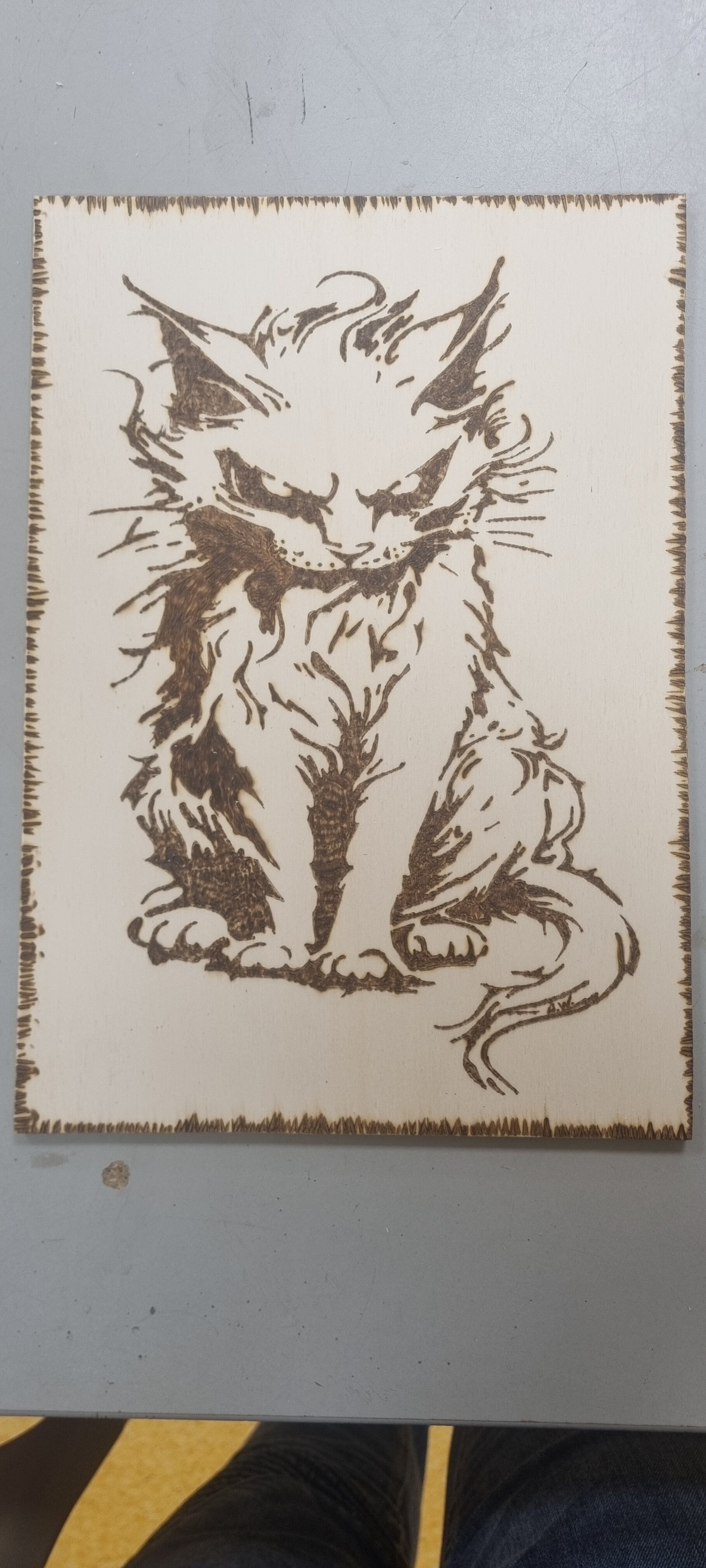 Bild Handgebrannt "Böse Katze"