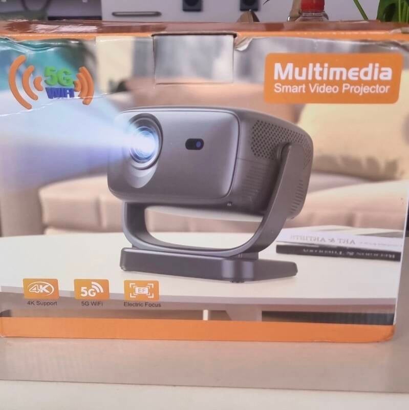 Multimedia Smart Video Projektor 4K Ultra HD, WiFi 6/5G, BT, E-Fokus, Grau