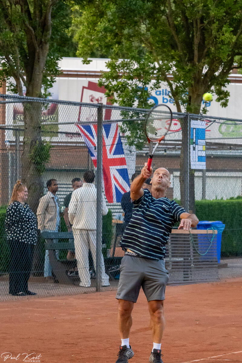 _r629366-standard.jpg