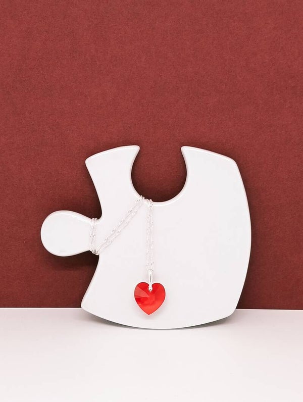 Pendentif cœur cristal rouge clair monté à la main – Cœur Flamboyant | Art’Tipik L'Inattendu