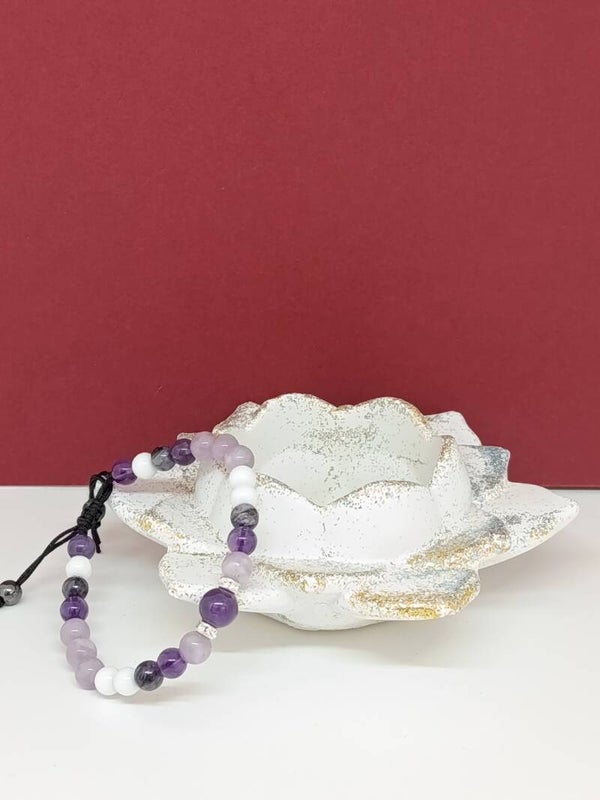 Bracelet artisanal améthyste, lépidolite, charoïte et agate blanche – Brume de Lavande