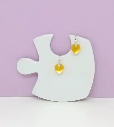 Boucles d’oreilles cœur en cristal jaune doré fait main – Soléana