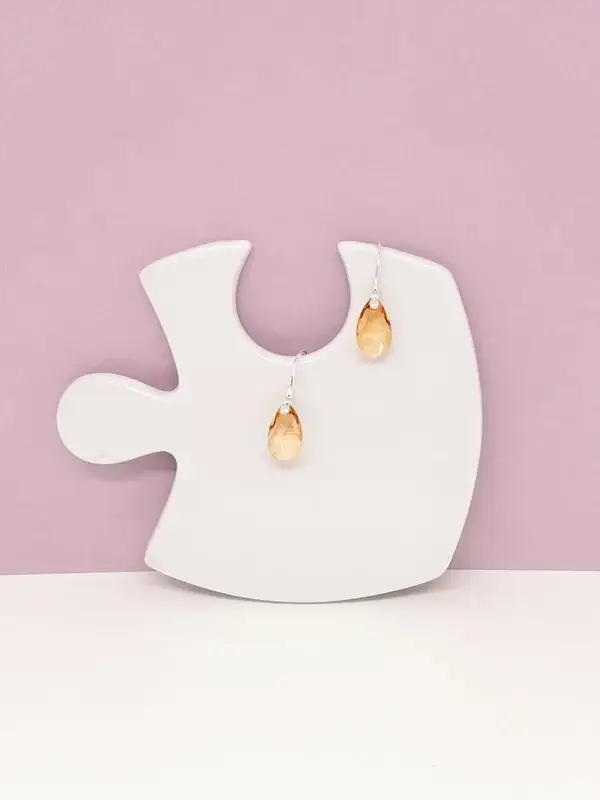 Boucles d’oreilles gouttes cristal doré monté à la main – Elorya
