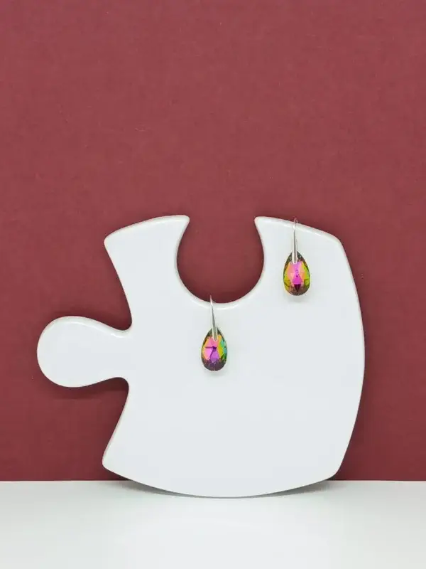Boucles d’oreilles gouttes cristal multireflets irisés fait main – Iryséa